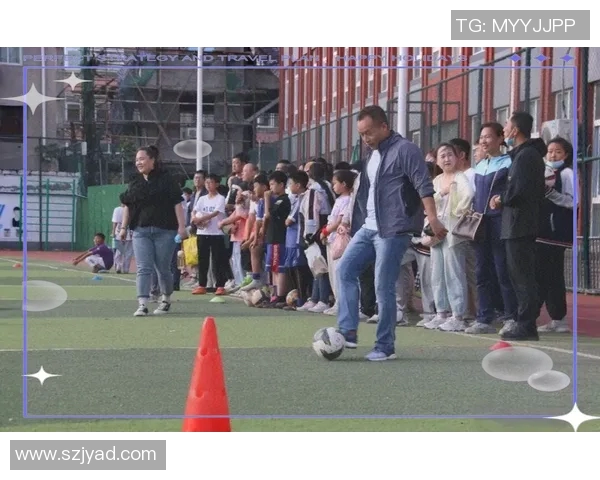 足球明星与孩子们的欢乐时光揭秘谁是逗娃高手